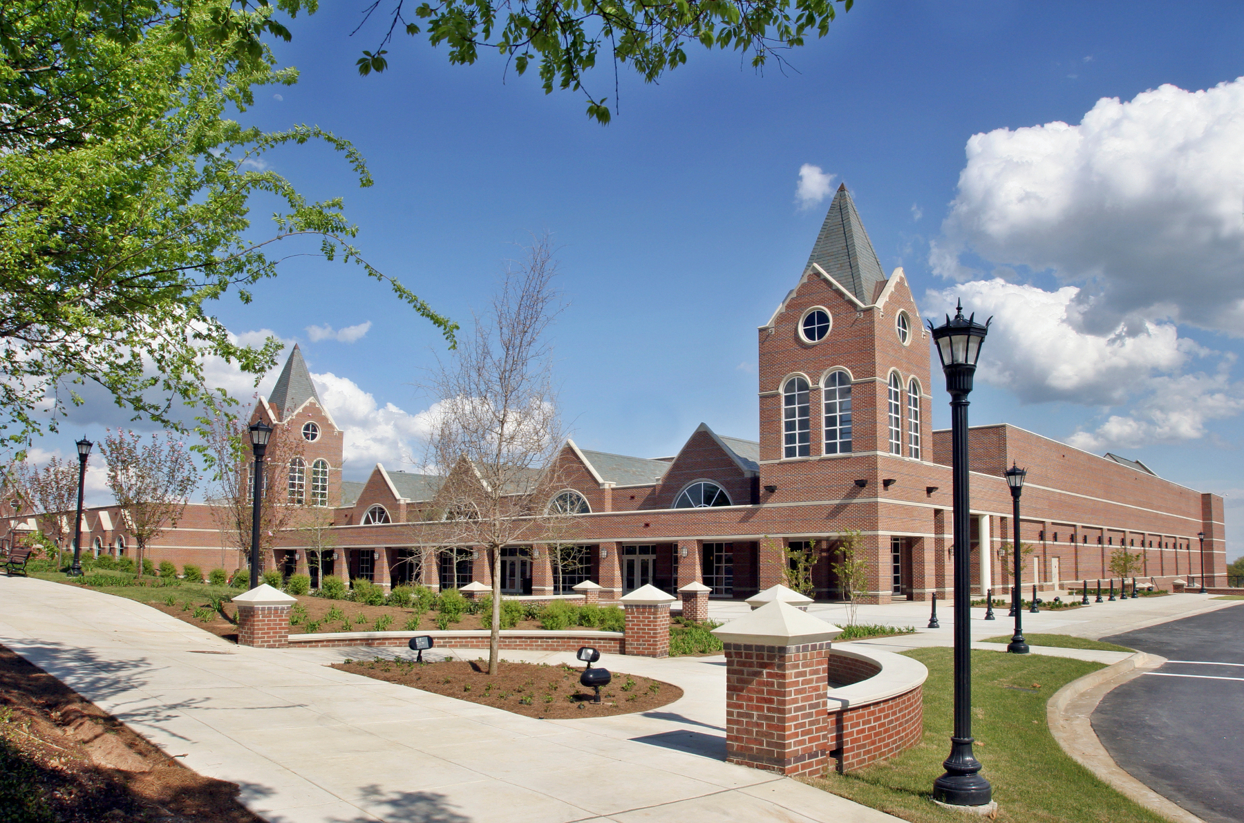 Exterior of the University Center at Mercer University.