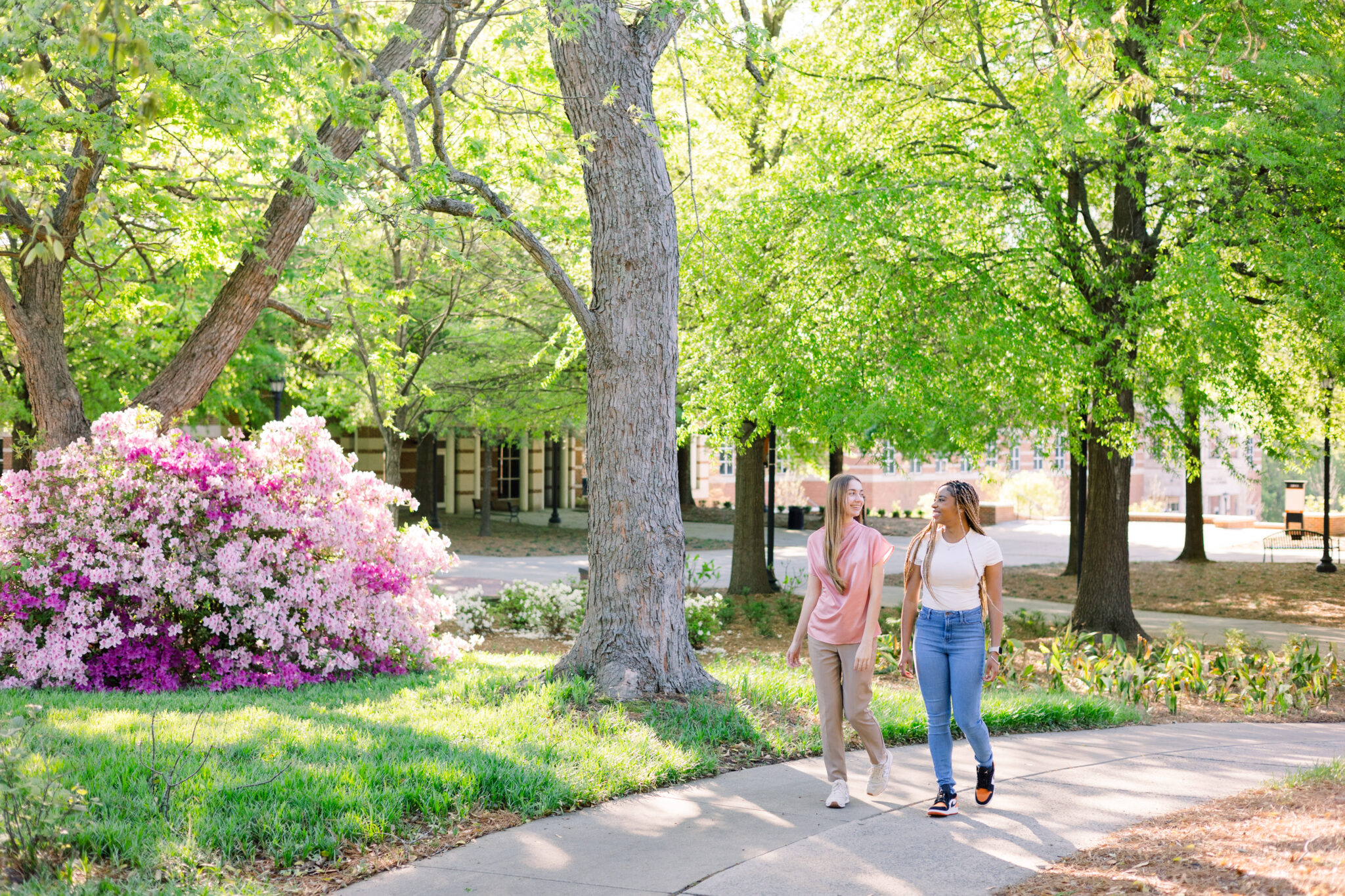 Students walk on Mercer's Atlanta campus.