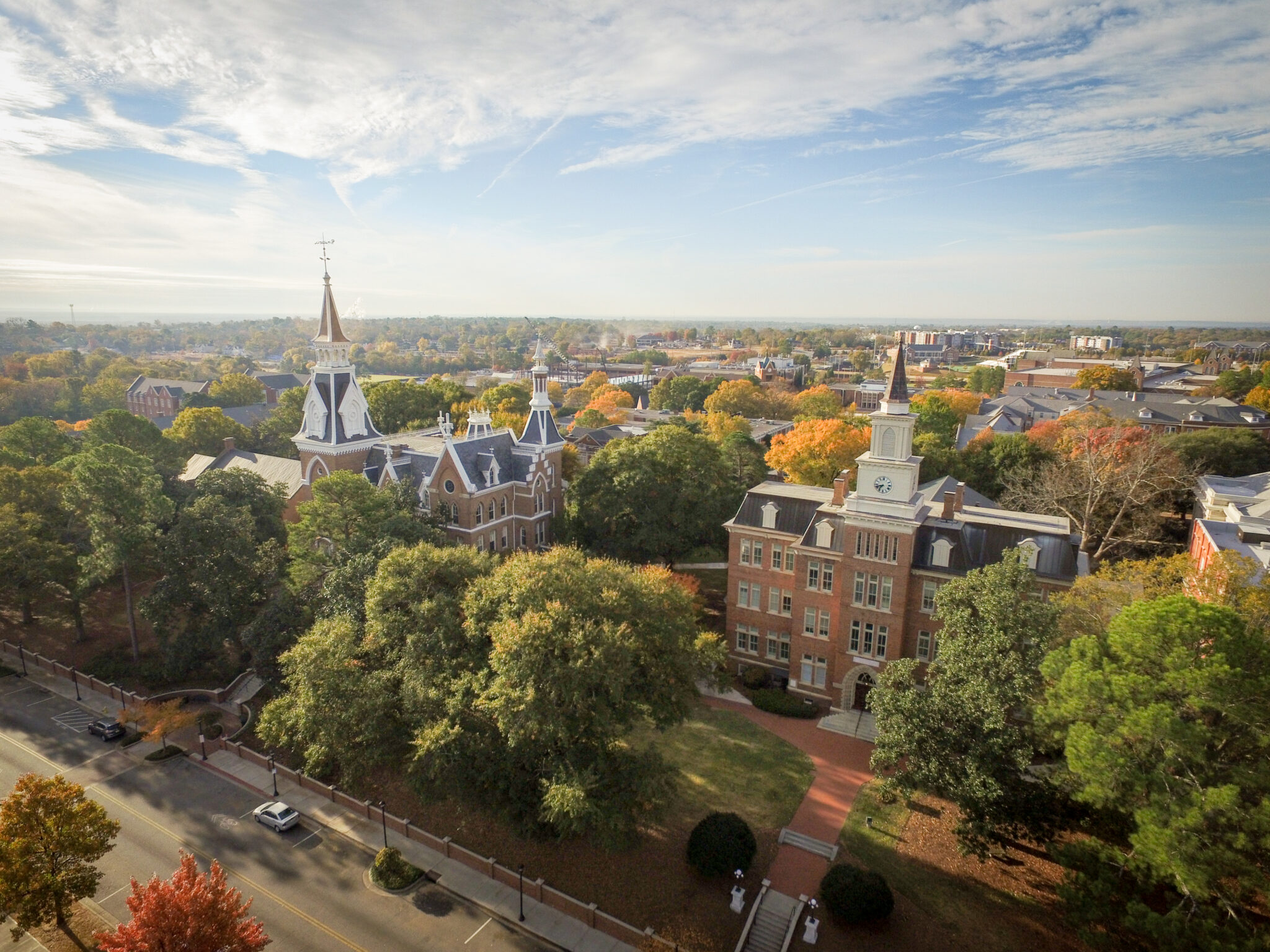 Aerial view of Mercer's Macon campus.